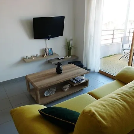 La Perle Oceane De St Gilles