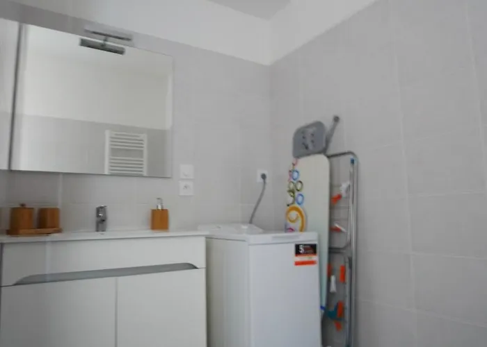 La Perle Oceane De St Gilles *